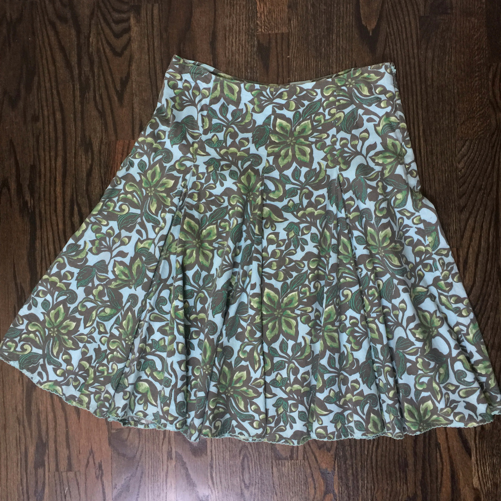lightweight cotton A-line skirt size 6